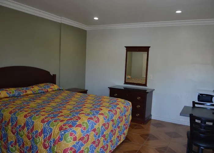 El Rey Inn